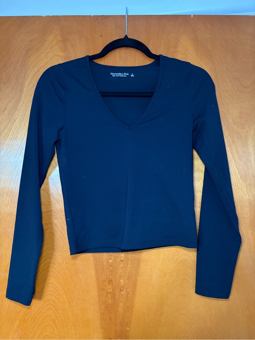 Abercrombie & Fitch Black V-Neck Long Sleeve Top